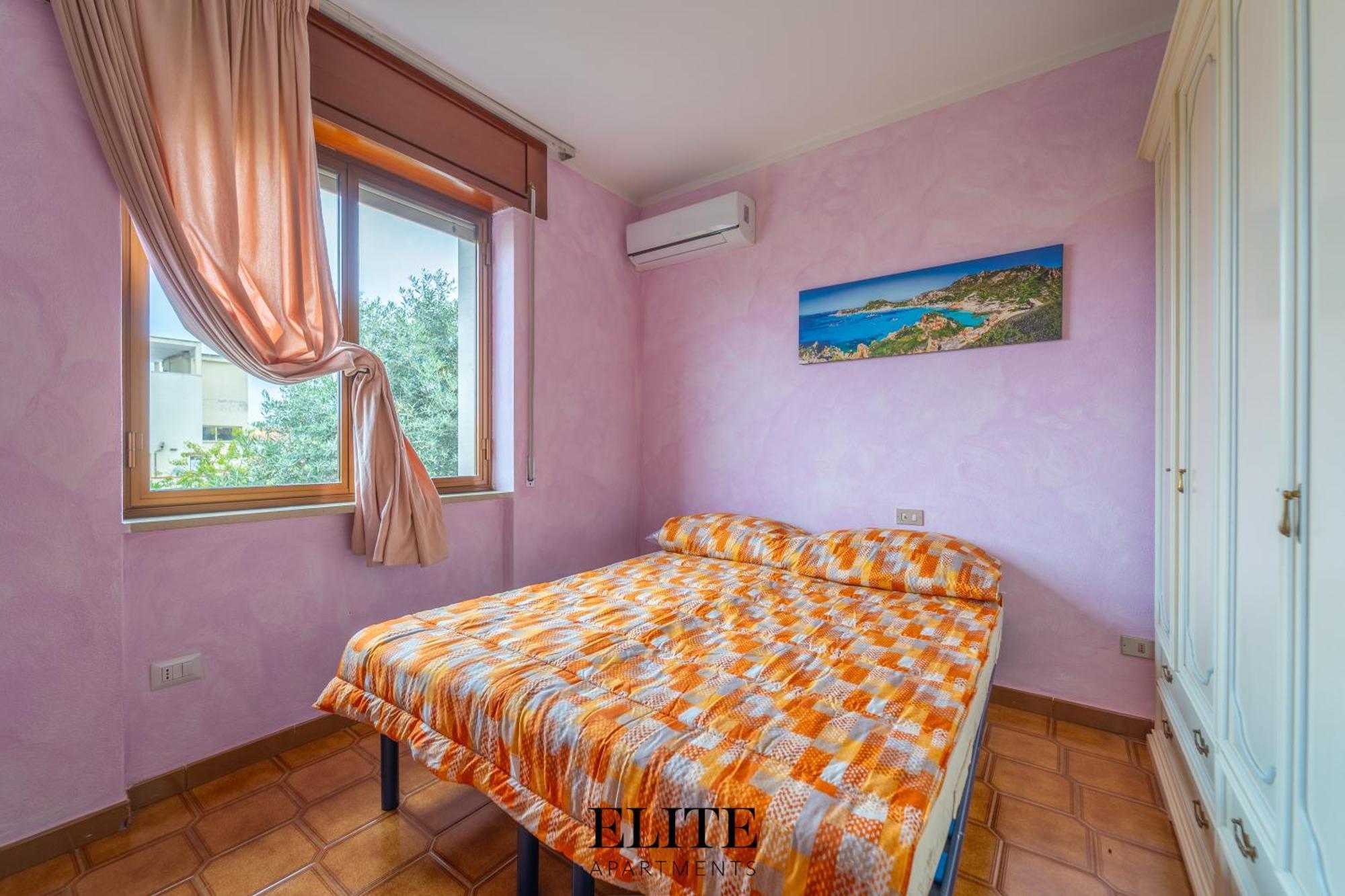 B&B My Home Al Centro Di Ольбия Экстерьер фото